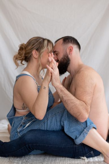 Photo couple intérieur 